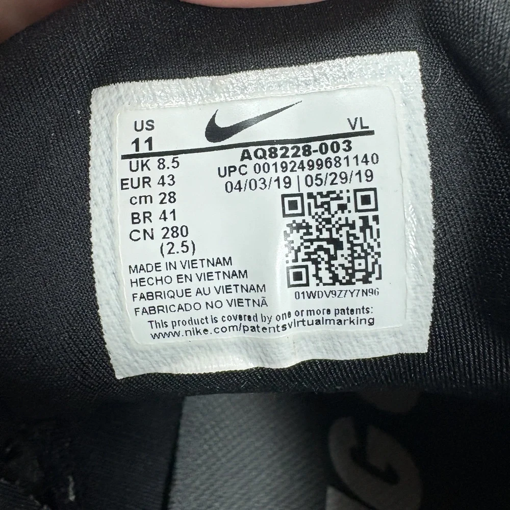 Nike Zoom Winflo Black Gray Womens US Size 11 EUR 43 AQ8228-003 Running Shoes